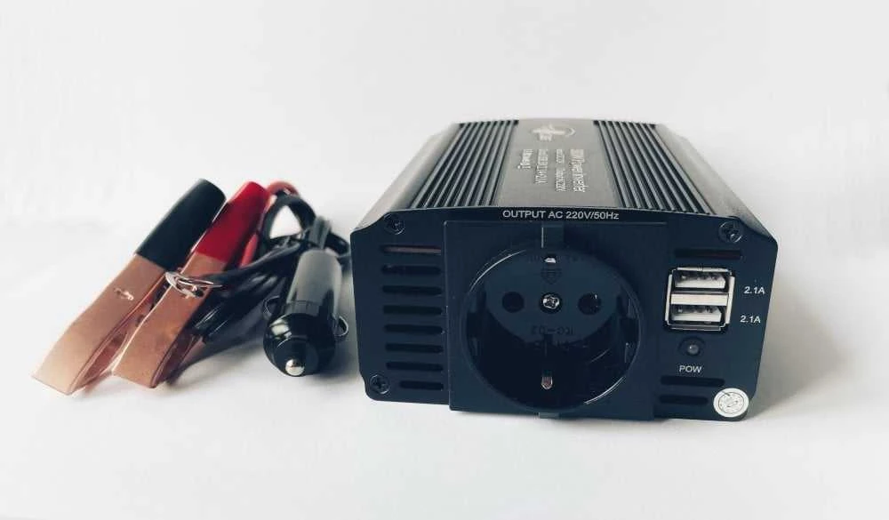 „EuroCase“ keitiklis EUROCASE nuolatinės/kintamosios įtampos keitiklis 12V/230V, 300W, USB