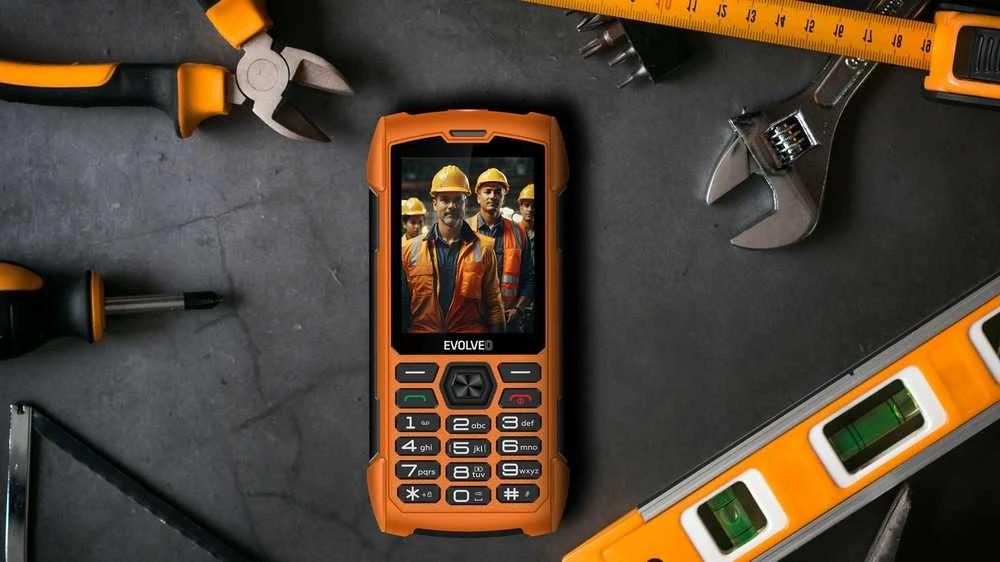 EVOLVEO StrongPhone H1, atsparus vandeniui, patvarus telefonas su dviem SIM kortelėmis, oranžinis