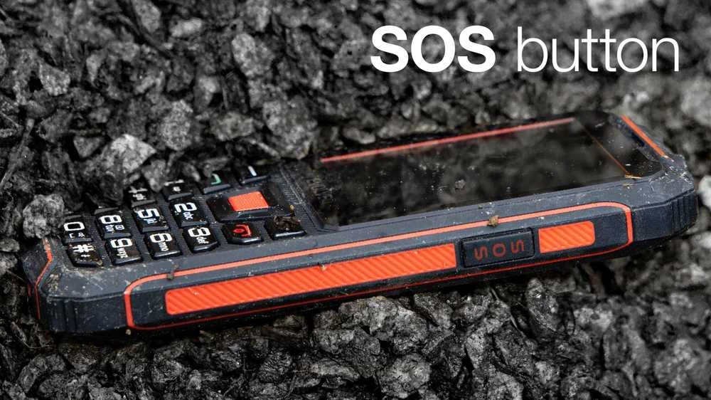 Mobilusis telefonas Evolveo StrongPhone W4, atsparus vandeniui, patvarus dviejų SIM kortelių telefonas, juodas-raudonas