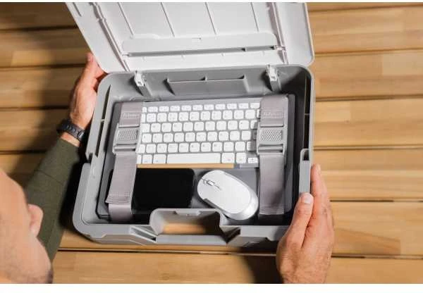 Fellowes | Breyta 2in1 Nešiojamas kompiuteris Carry Case/Nešiojamas kompiuteris Riser | 384 x 308 x 89 mm | Juodas