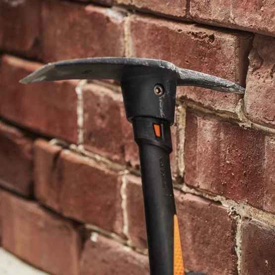 Fiskars Pro IsoCore™ Kirtiklis 1.5lb/14 S (0,7kg/36 cm)