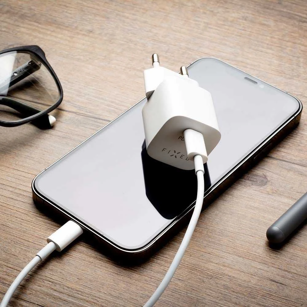 Fixed Ištaisyta | Mini USB-C kelioninis įkroviklis