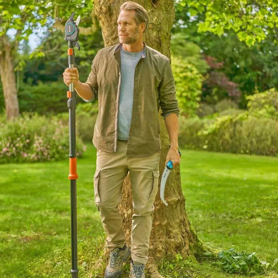 Gardena teleskopinio genėtuvo rinkinys su pjūklu StarCut Pro L, prasilenkiantys ašmenys