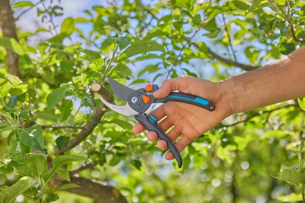 Gardena PremiumCut Pro Flex, dviašmenis, žaliai medienai 24cm 12252-20