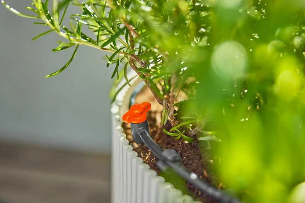 Gardena Lašelinio drėkinimo rinkinys balkonams (15 augalų)
