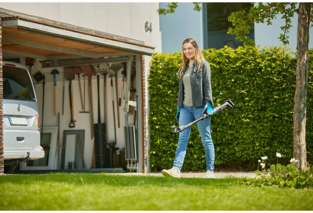 Akumuliatorinės genėjimo žirklės Gardena Easycut 110/18V