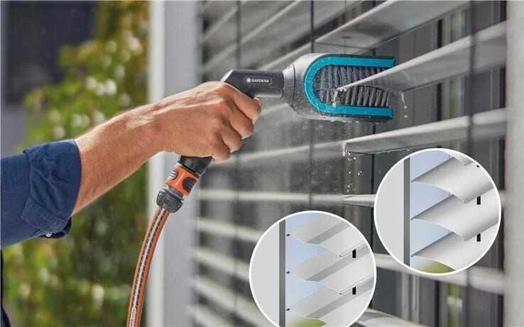 Gardena "Cleansystem" žaliuzių šepetys, jungiamas prie vandens žarnos