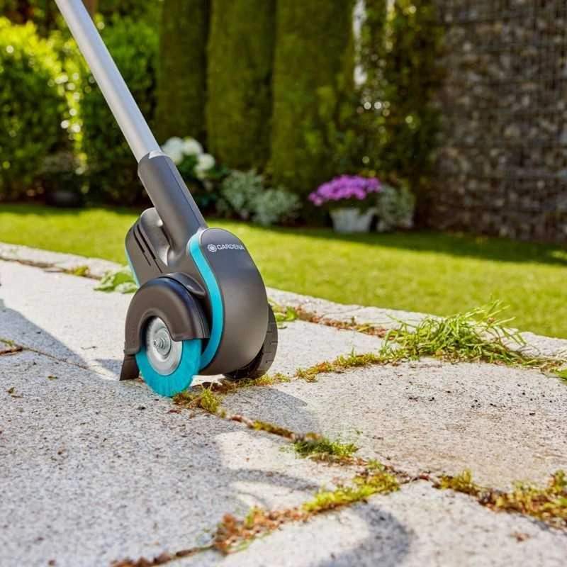Gardena Akumuliatorinis trinkelių tarpų valytuvas EasyWeed 1800/18V P4A be akumuliatoriaus ir kroviklio