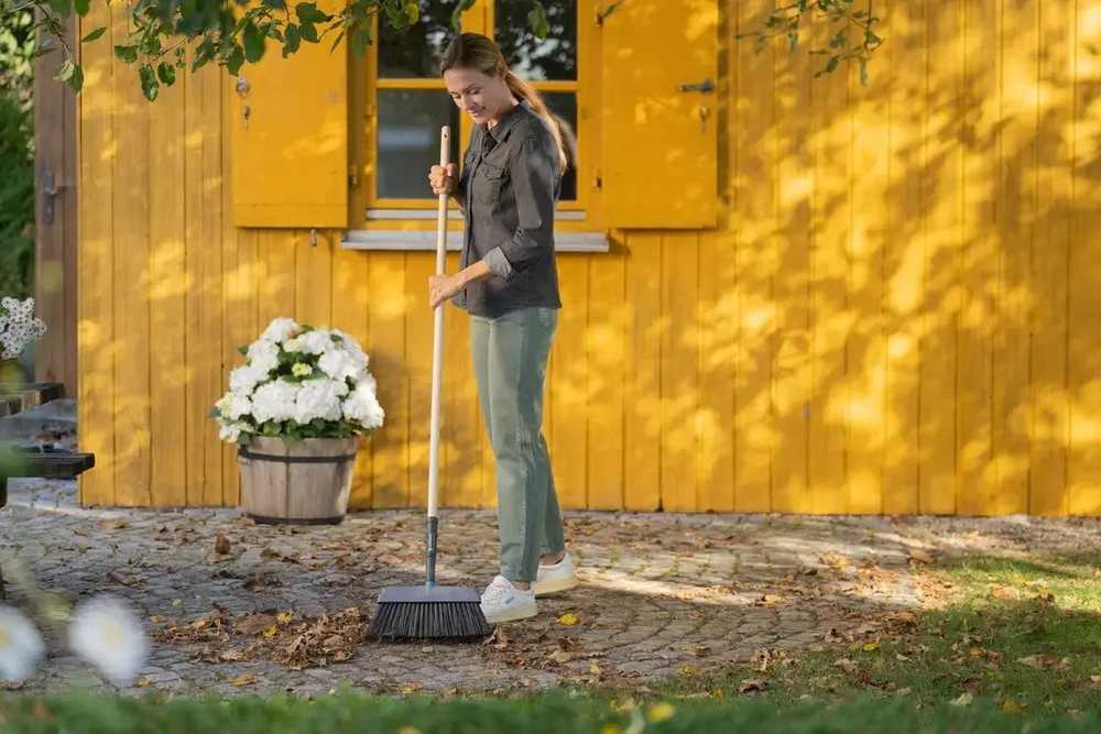 GARDENA PureLine terasos šluota