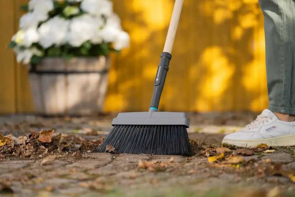GARDENA PureLine terasos šluota