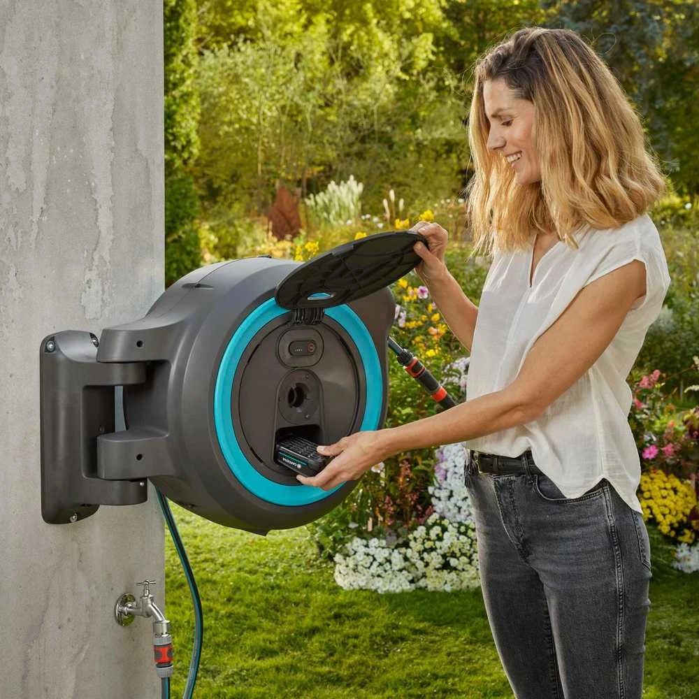 Gardena PowerRoll XXL Akumuliatorinis bęben naścienny, be akumuliatoriaus ir kroviklio komplektas, wąż 40m 18645-55