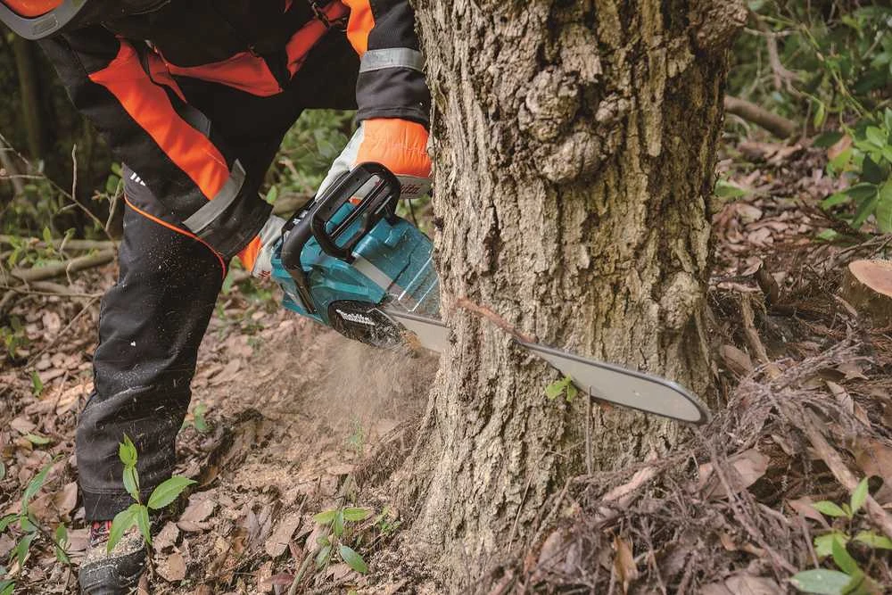 Grandininis pjūklas Makita UC030GZ01; 40 V (be akumuliatoriaus ir pakrovėjo)