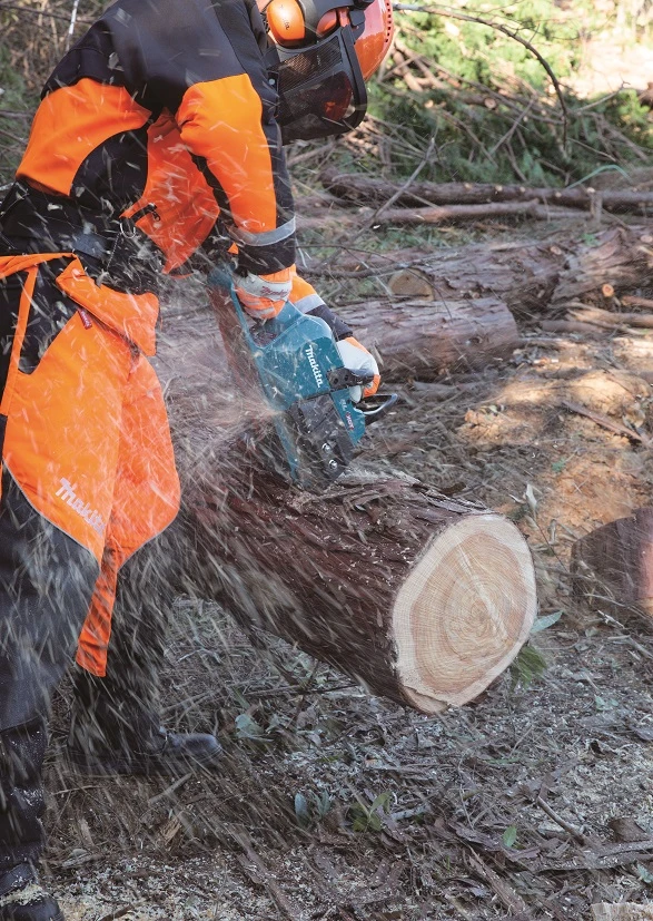 Makita UC025GZ Akumuliatorinis grandininis pjūklas, 40Vmax XGT, BL-motor 350mm, 25.5 m/s. Be akumuliatorių ir kroviklio!