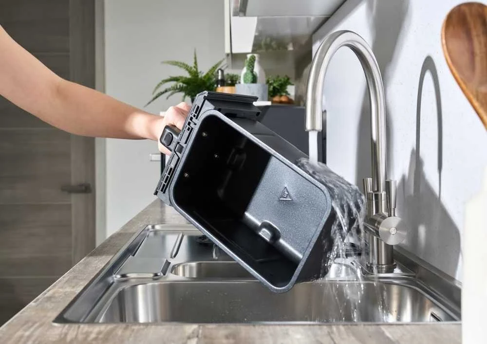 Universal Mėlyna Gruzdintuvė be riebalų Universalus Mėlyna Instant Pot 920306 Double 8 l Autonominė Gruzdintuvė karštam orui Juodas