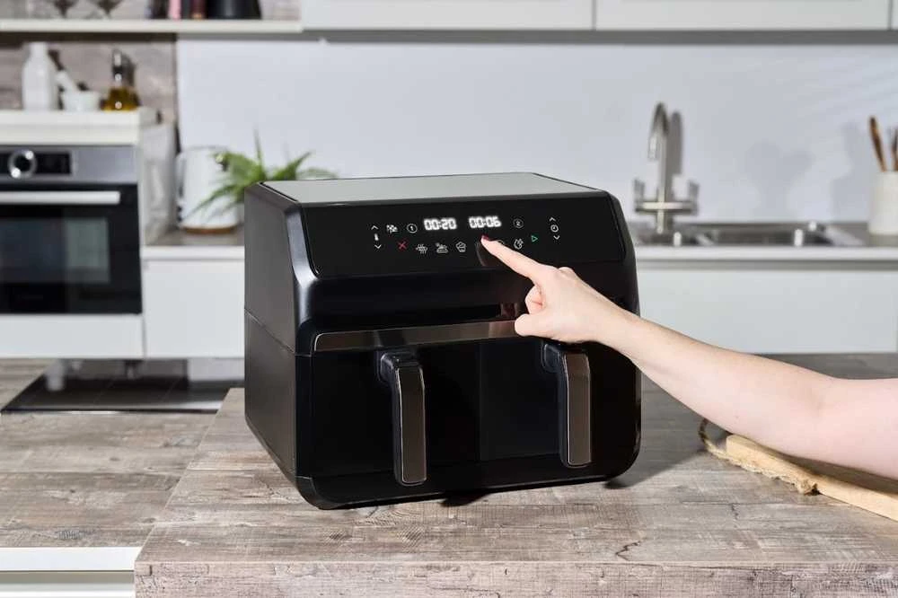 Universal Mėlyna Gruzdintuvė be riebalų Universalus Mėlyna Instant Pot 920306 Double 8 l Autonominė Gruzdintuvė karštam orui Juodas