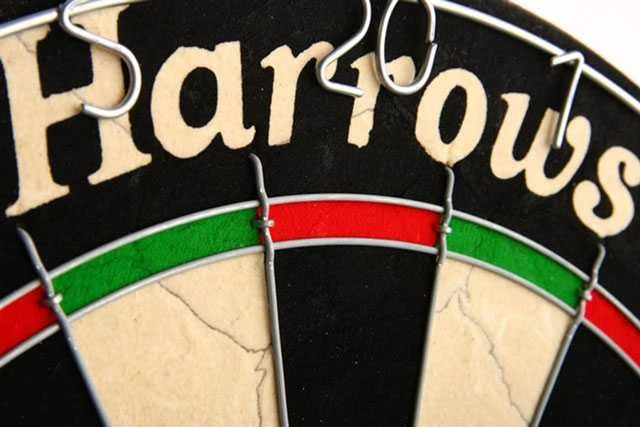Harrows „Taikinys“ OFICIALIOS KONKURENCIJOS Šerių smiginio lenta E