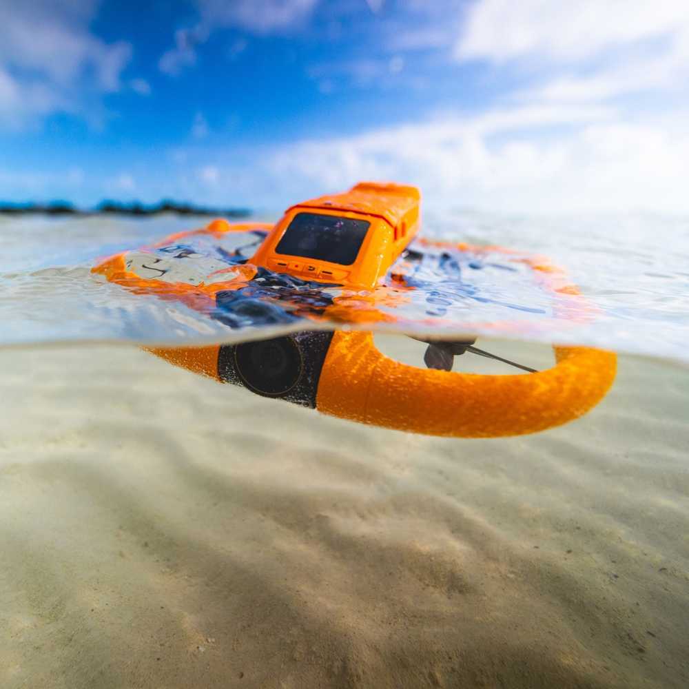Standartinis dronas HOVERAir AQUA