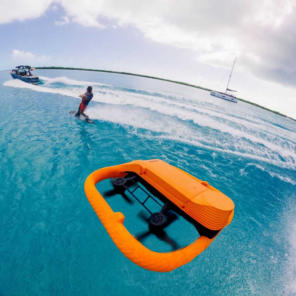 Standartinis dronas HOVERAir AQUA