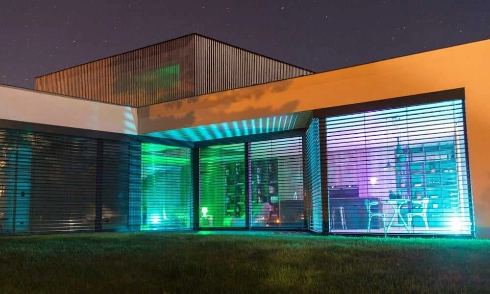IMMAX NEO LITE SMART LED lemputė E27 14W RGB+CC Spalvota ir balta, pritemdoma, Wi-Fi, švyturėlis, TUYA
