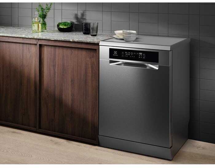 Indaplovė Electrolux ESM89400SX