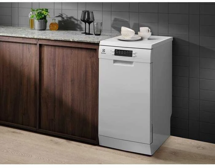 Laisvai pastatoma indaplovė Electrolux ESS43210SW