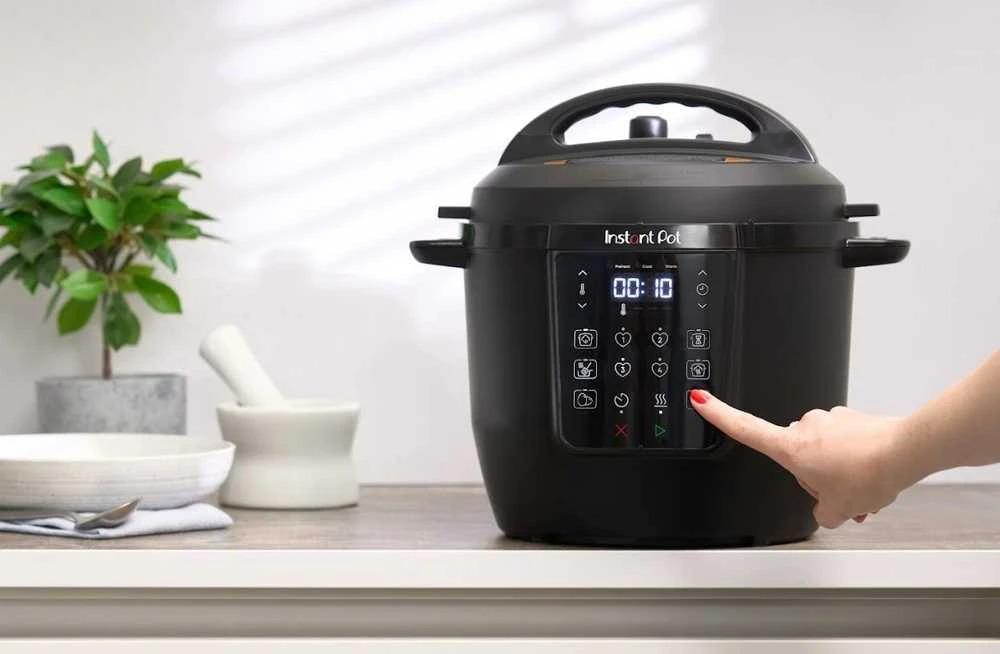 Instant Pot daugiafunkcis puodas su jutikliniu valdymo skydeliu