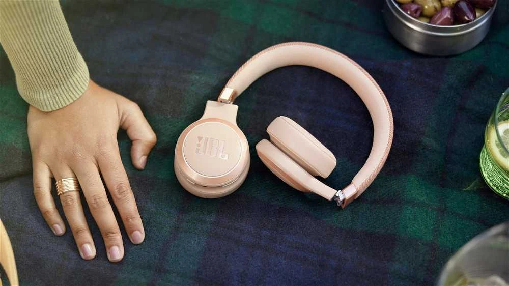 JBL Live 670NC belaidės ausinės, Smėlio spalvos