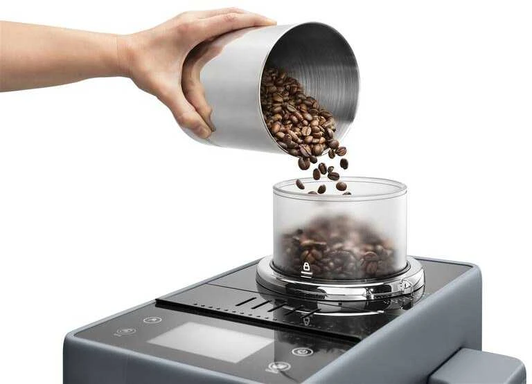 Kavos aparatas DeLonghi Rivelia EXAM440.55.G