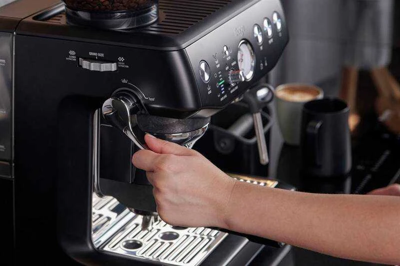 Sage The Barista Express Impress Pusiau automatinis Espresso Kavos aparatas 2 L