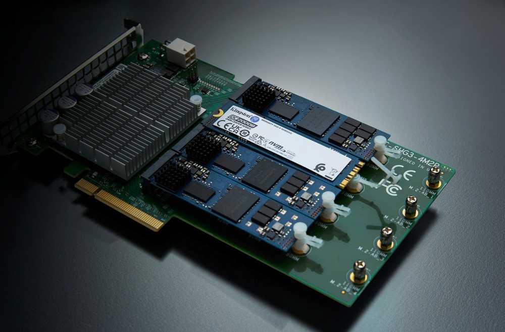 Kingston SSD | DC2000B | 240 GB | SSD form factor M.2 2280 | Solid-state drive sąsaja PCIe NVMe Gen 4.0 (x4) | Skaitymo greitis 4500 MB/s | Rašymo greitis 400 MB/s