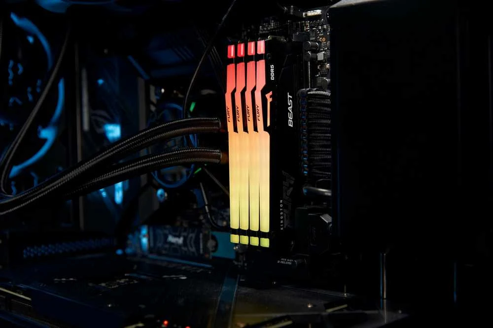 RAM Kingstonas | Fury Beast RGB | 32 komplektas (16GBx2) GB | DDR5 | 4800 MHz | PC/serveris | Registracijos Nr. | ECC Nr