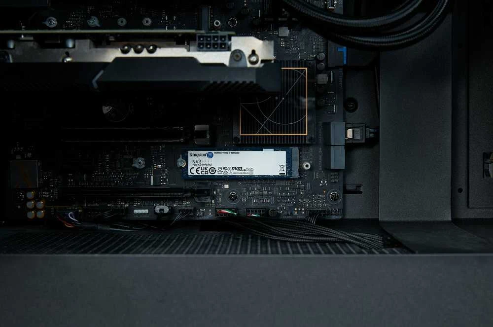KINGSTON 1000GB NV3 M.2 2280 PCIe 4.0 NVMe SSD