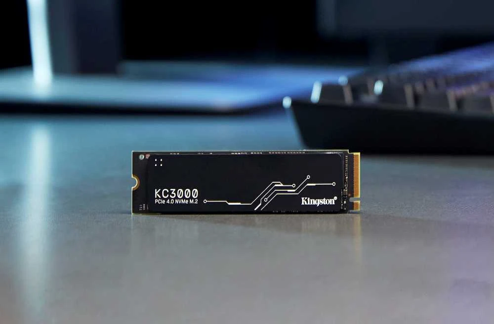 KINGSTON KC3000 4096GB PCIe 4.0 NVMe M.2 SSD