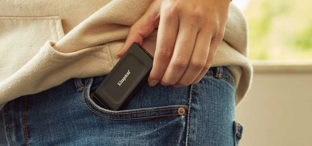 Išorinis kietasis diskas Kingston SXS1000R, 1 TB, USB 3.2 Gen 2, juodas