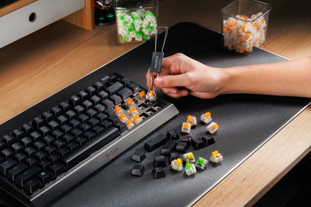 Razer | BlackWidow V4 75% | Mechaninė klaviatūra žaidimams | su laidu | US | Juodas