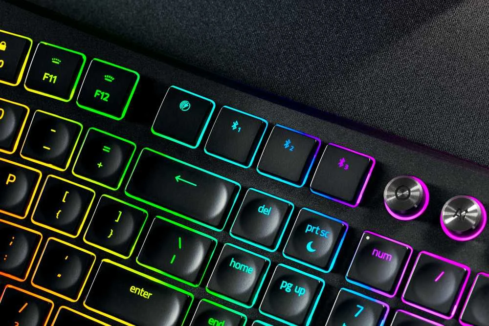 „Razer Pro Type Ergo“ | Klaviatūra | Belaidė | JAV | „Bluetooth“ | Žirklinio jungiklio membraninė
