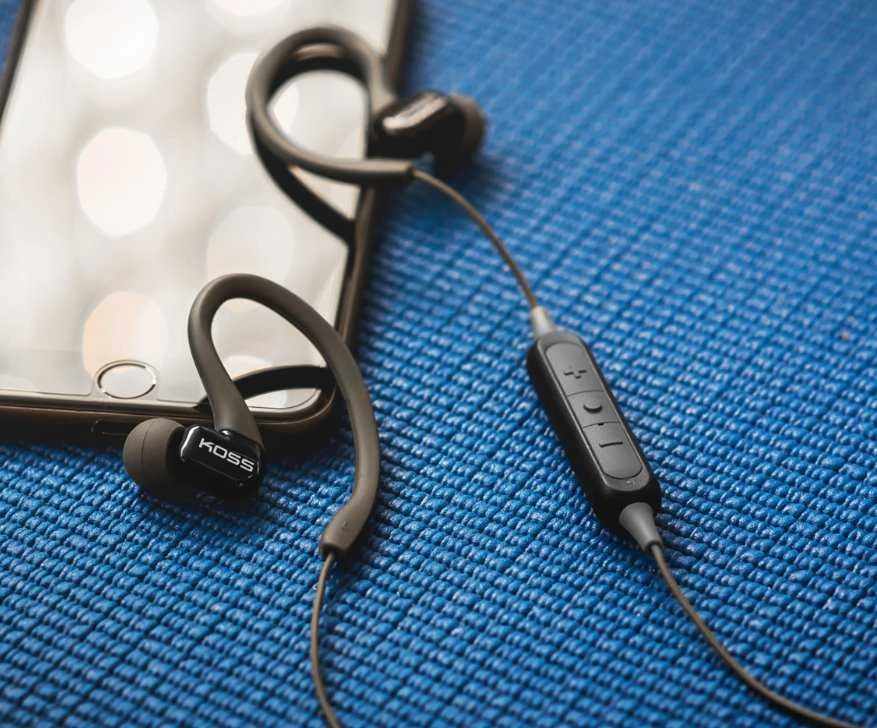 Koss | Ausinės | BT232i | Bluetooth | į ausis įkišamos | Mikrofonas | Juodas | Belaidės