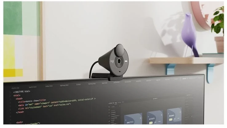 Internetinė kamera Logitech Brio 300, juoda
