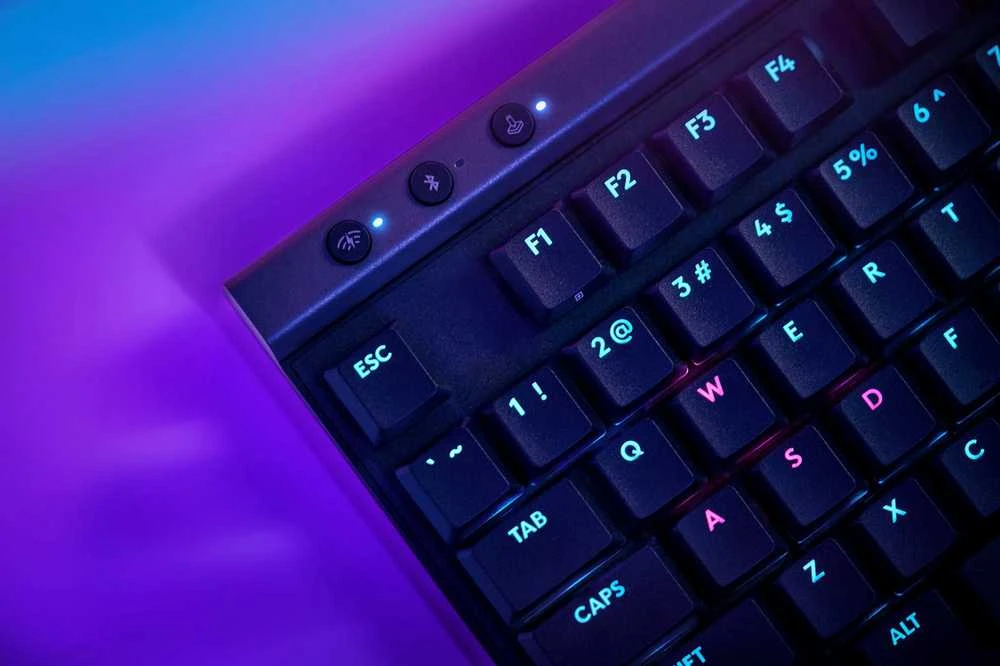 Klaviatūra Logitech G515 TKL WRS G KB - Juodas - CZE-SKY - EMEA28I-935