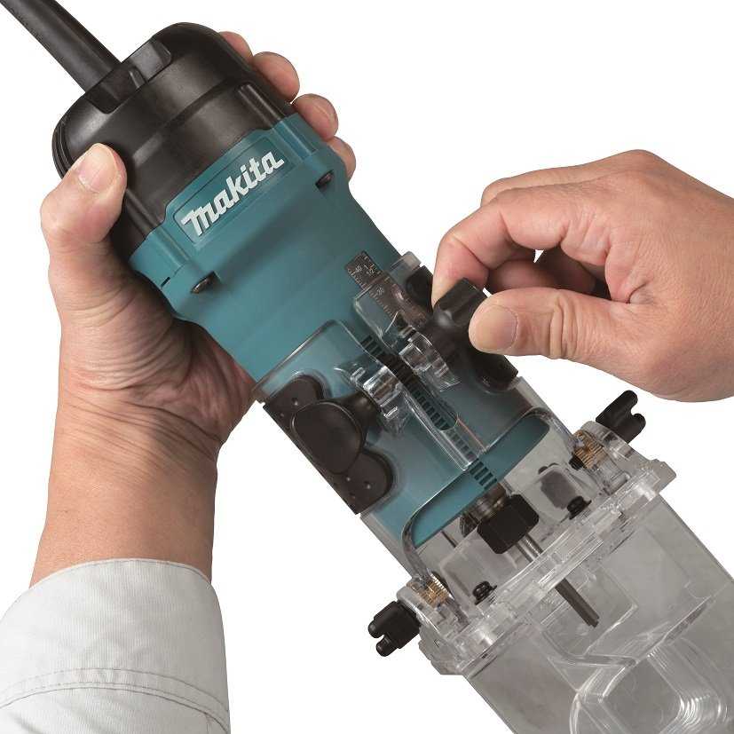 Kantų freza Makita 3712; 530 W