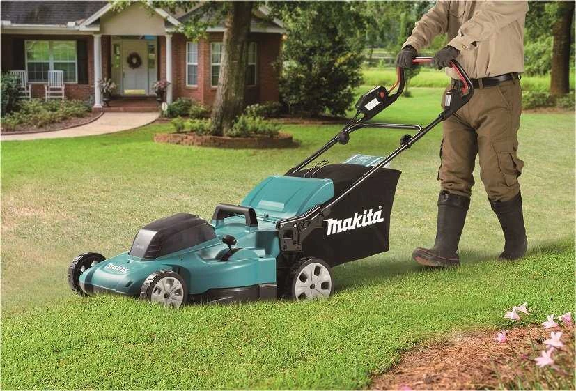 Makita DLM538Z akumuliatorinė vejapjovė 2 x 18 V, 53 cm, 4 viename (pjovimas / surinkimas / mulčiavimas / išmetimas į galą), 25,5kg, plastikinis korpusas, be akumuliatorinio ir krovinio