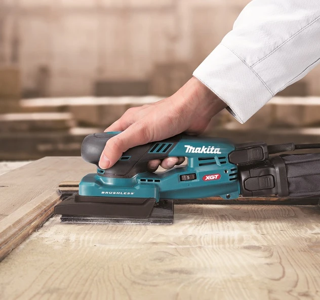 Makita BO005CGZ Akumuliatorinis vibracinis šlifuoklis XGT 40V, 80X130mm, AWS (be AWS lusto), Be akumuliatorių ir kroviklio!