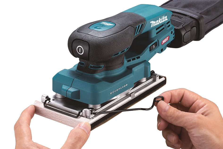 Makita BO007CGZ Akumuliatorinis vibracinis šlifuoklis XGT 40V, 80X130mm, ø2mm, AWS (be AWS lusto), Be akumuliatorių ir kroviklio!