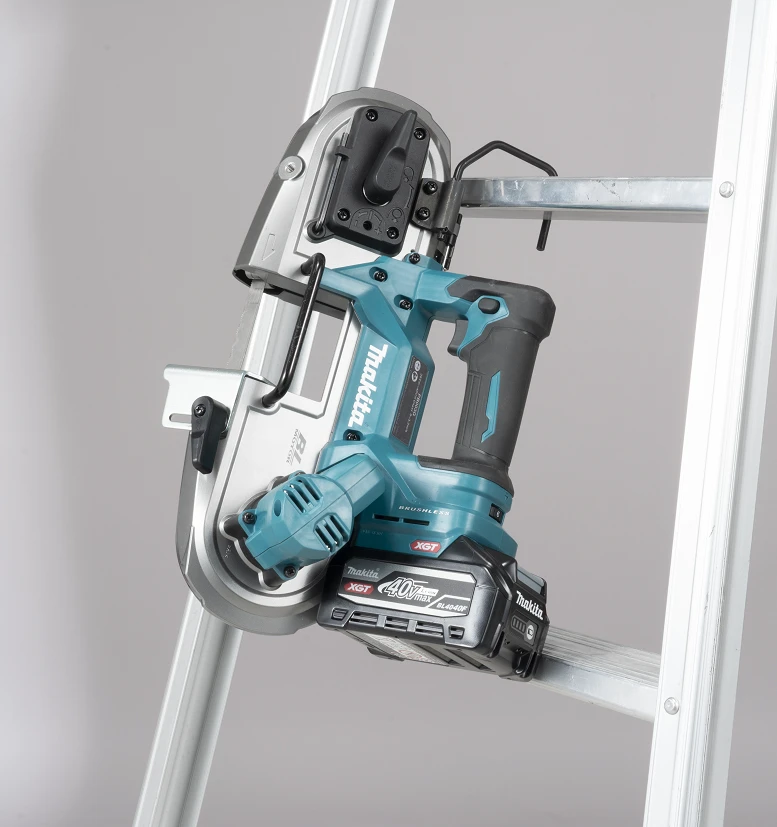Juostinis pjūklas metalui Makita PB003GZ; 40 V; 66 mm (be akumuliatoriaus ir pakrovėjo)