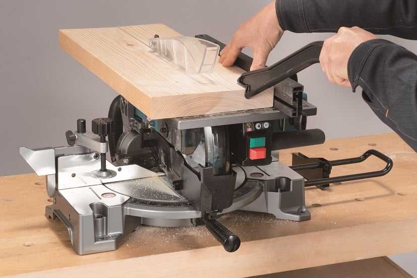 Akumuliatorinės kombinuotos pjovimo staklės MAKITA LH001GZ 40V Max XGT