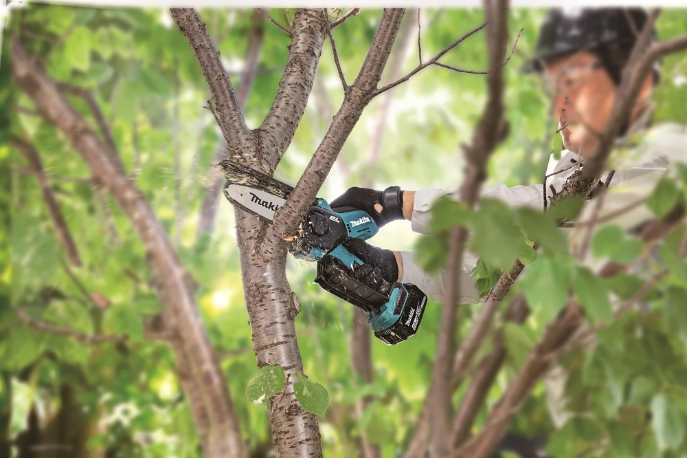 MAKITA grandininis pjūklas 18V DUC150SF01 15cm 1x5,0Ah