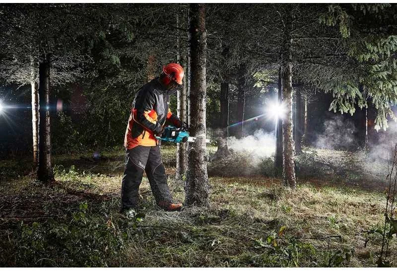 Makita DUC353Z Akumuliatorinis grandininis pjūklas, 2X18V, BL, 35cm, 20 m/s, be akumuliatorių ir kroviklio