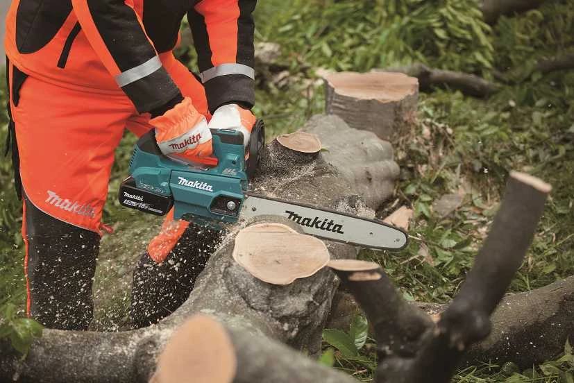 MAKITA grandininis pjūklas 2x18V DUC406ZB 40cm