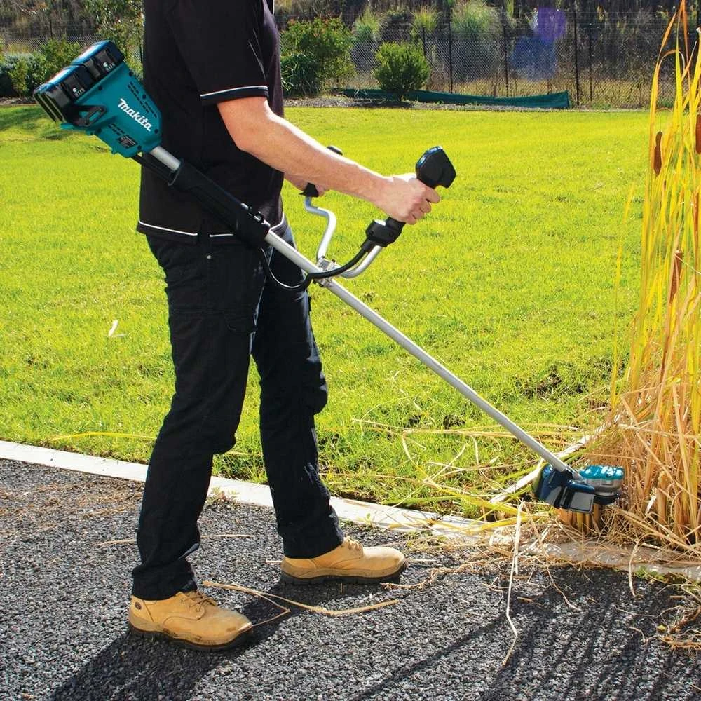 Makita DUR368APT2 akumuliatorinė žolės žoliapjovė, 2 x 18 V ličio jonų, 350 mm, 2 x 5,0 Ah ličio jonų DC18RD, BL variklis AFT, ADT