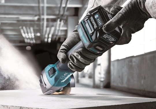 MAKITA KAMPINIS ŠLIMUOTUVAS 40Vmax XGT 125mm BE BATERIJAŲ IR ĮKROVIMO GA005GZ01